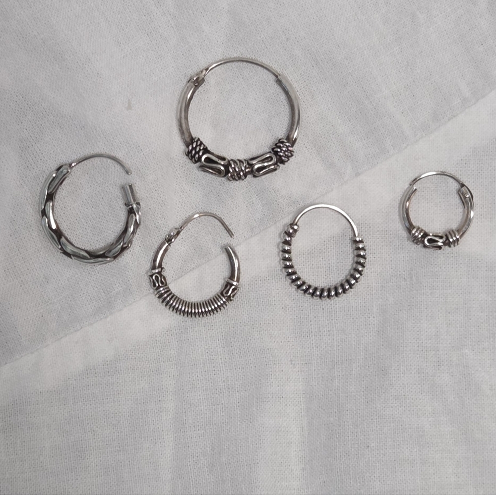 Lot Of Vintage 90s Silver Bali Hoop Earrings - Picture 3 of 5